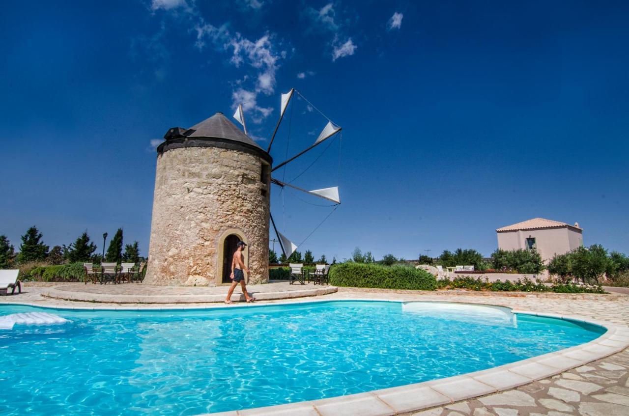 The Windmill Resort Mitáta Eksteriør bilde